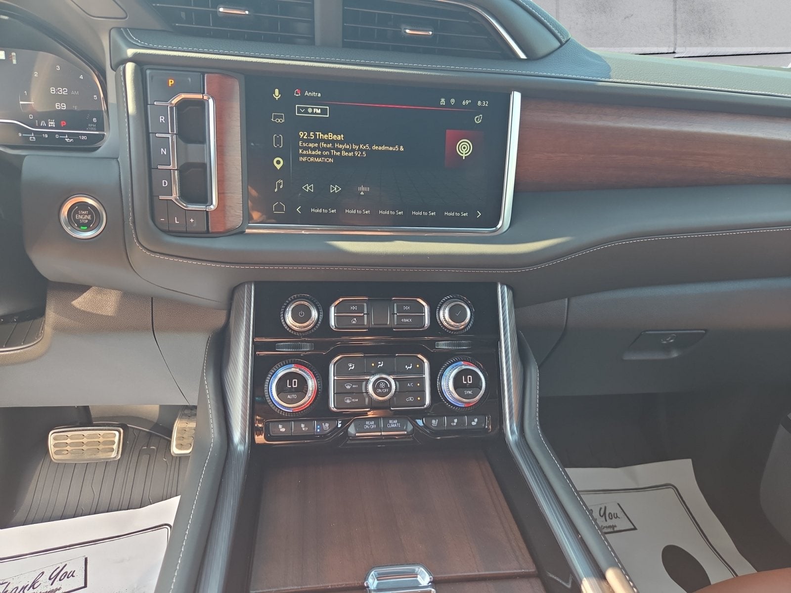 2023 GMC Yukon Denali Ultimate
