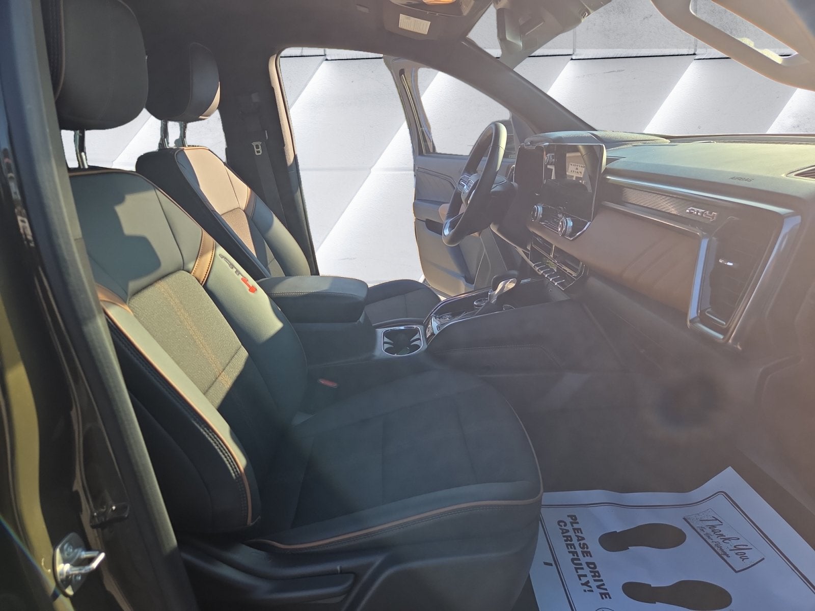 2024 GMC Canyon AT4