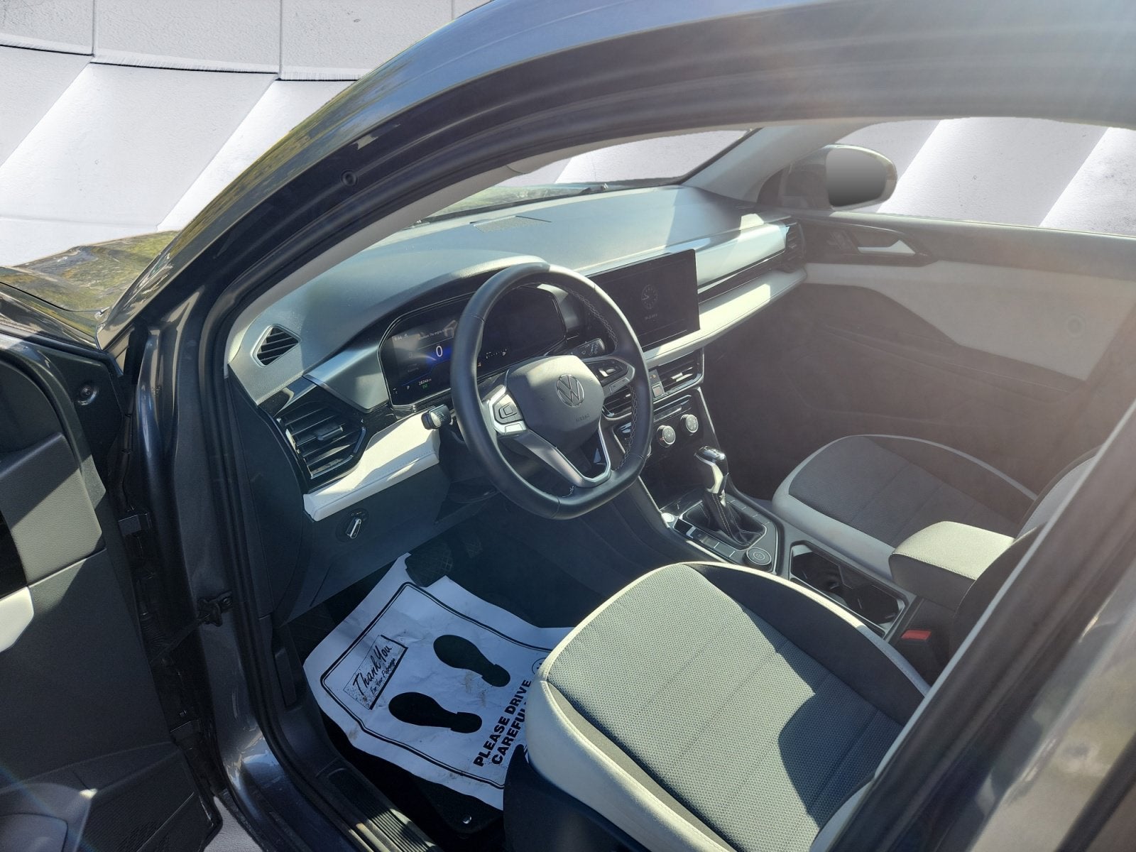 2025 Volkswagen Taos S