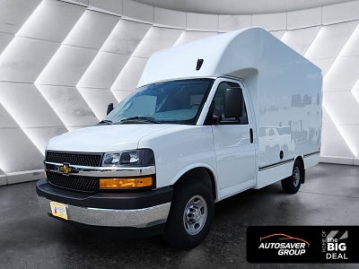 2025 Chevrolet Express Cutaway 3500 1WT 12 Ft. Unicell Aerocell Box
