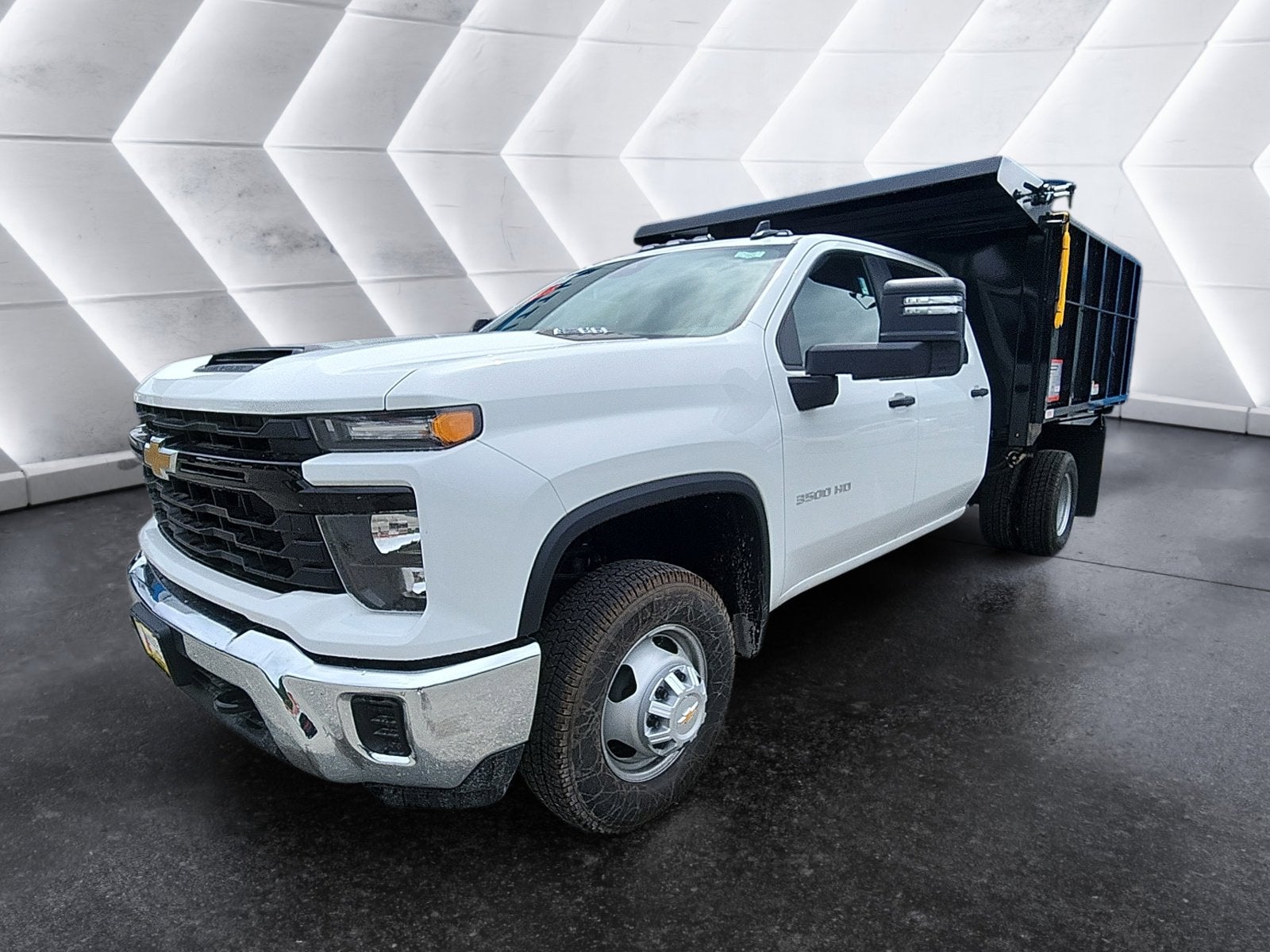 2025 Chevrolet Silverado 3500 HD Chassis Cab WT Reading Landscaper Body