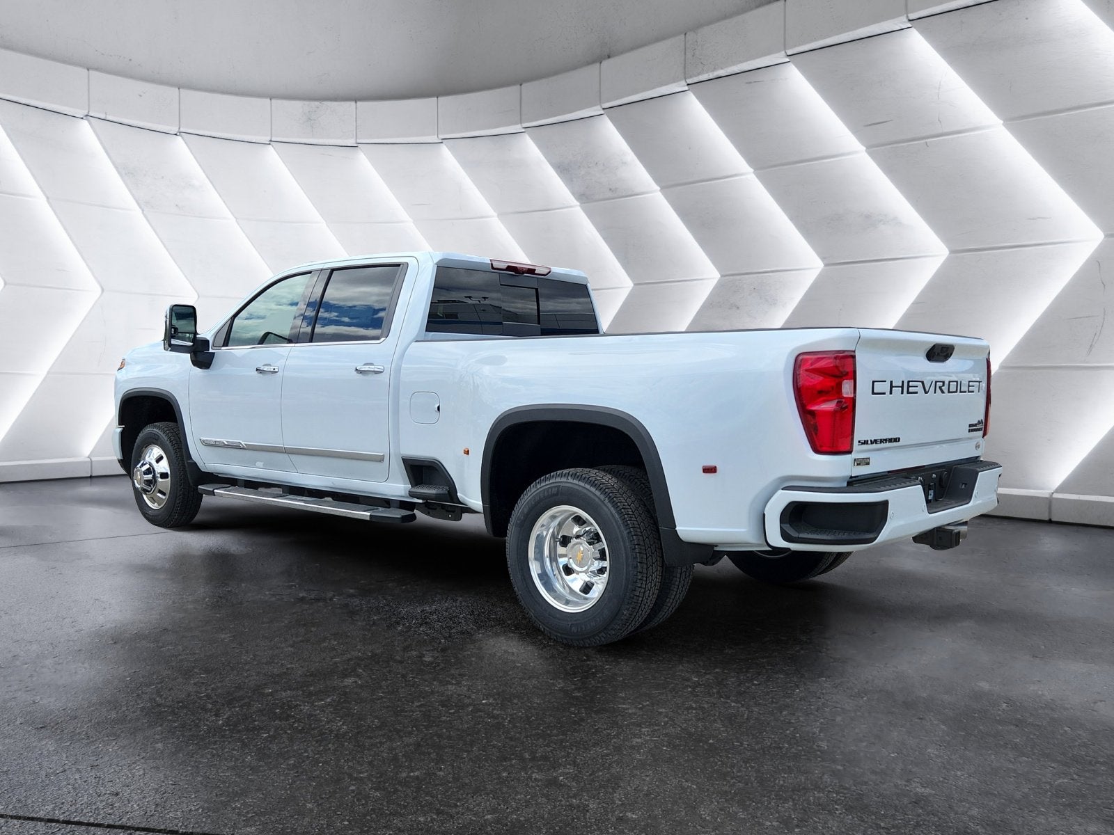 2026 Chevrolet Silverado 3500 HD High Country DRW