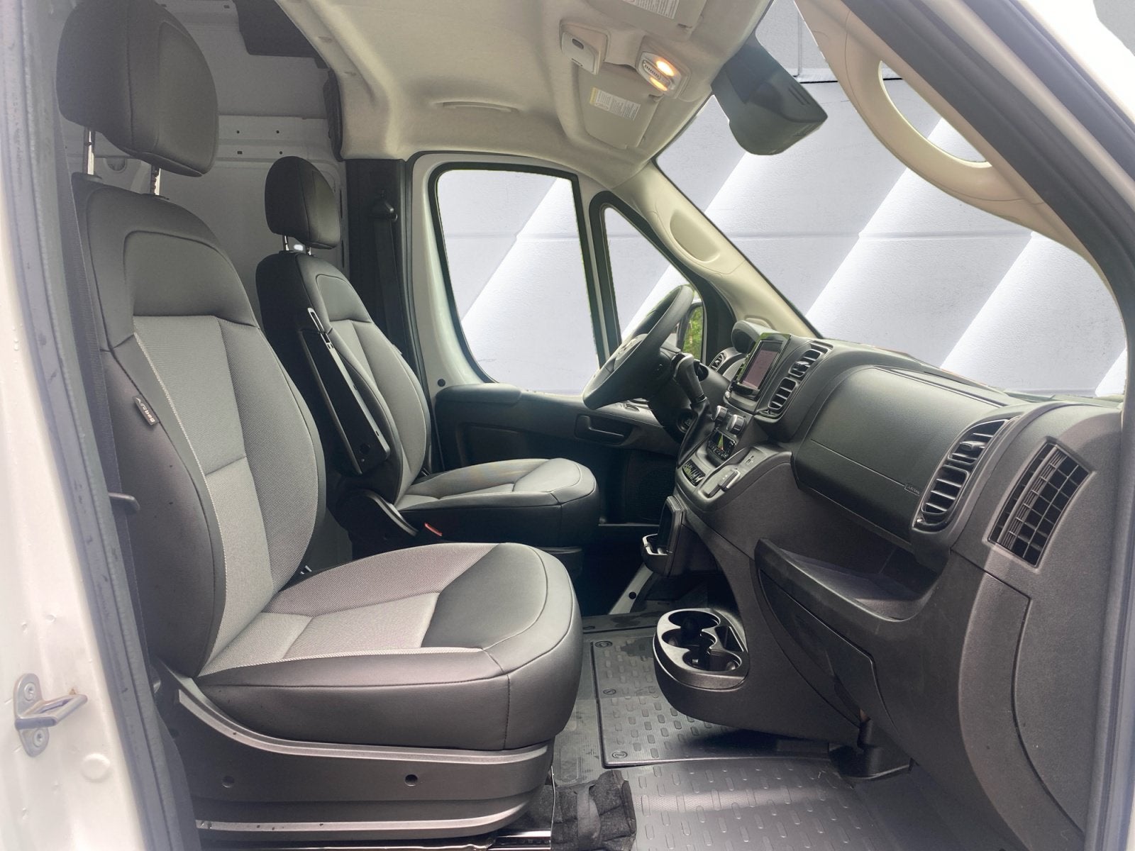 2026 RAM ProMaster Cargo Van Tradesman