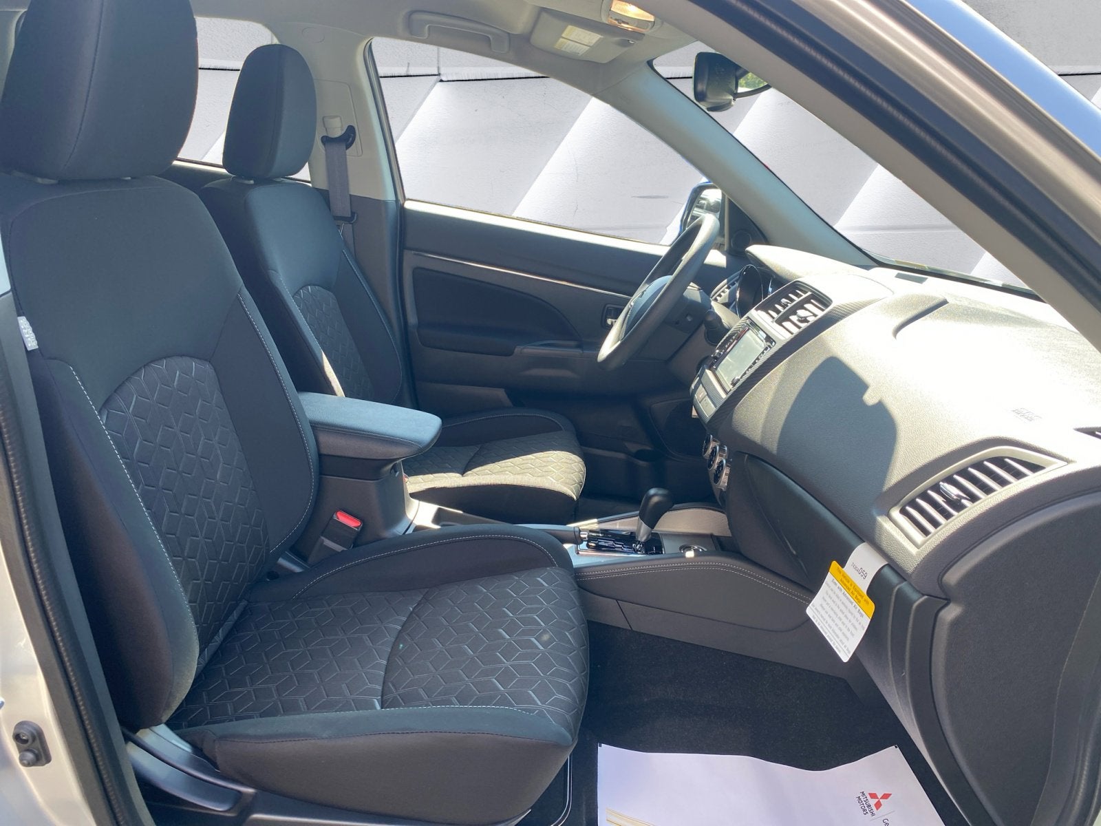 2025 Mitsubishi Outlander Sport ES