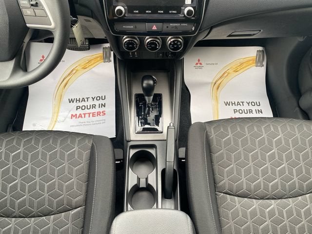 2026 Mitsubishi Outlander Sport ES