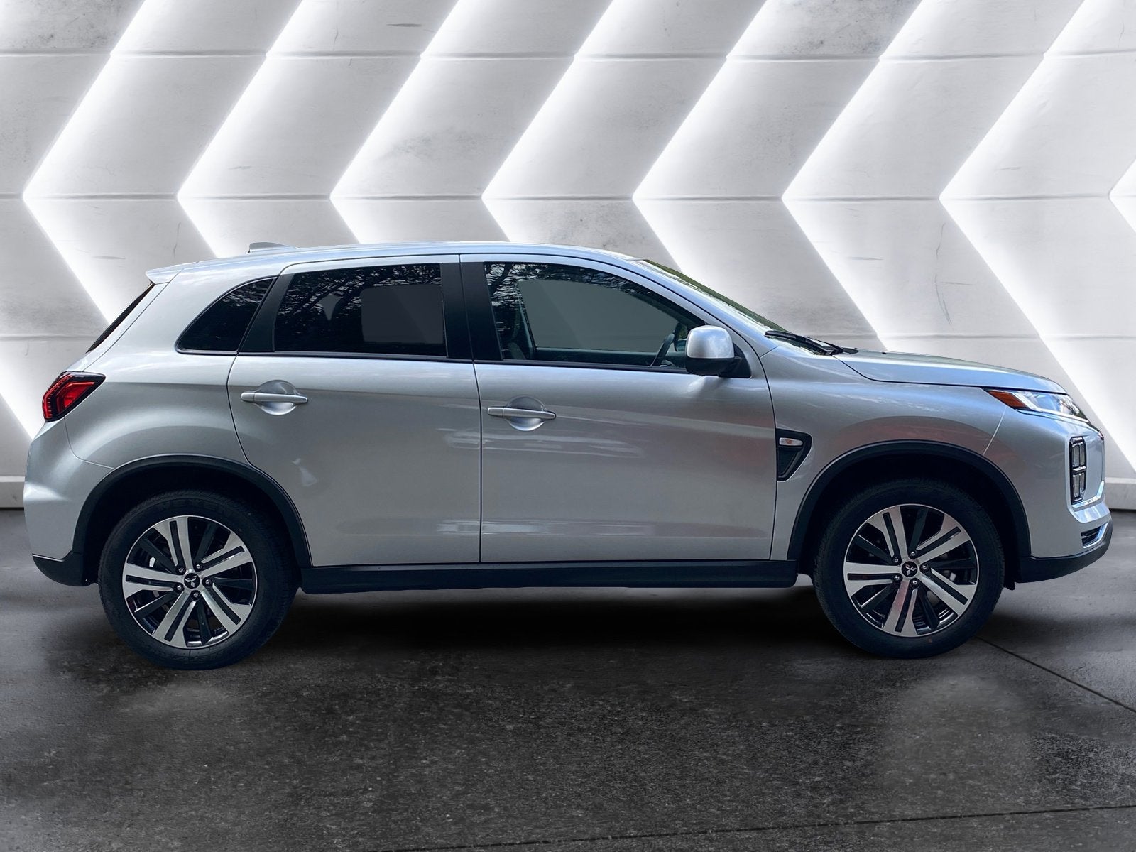 2025 Mitsubishi Outlander Sport ES