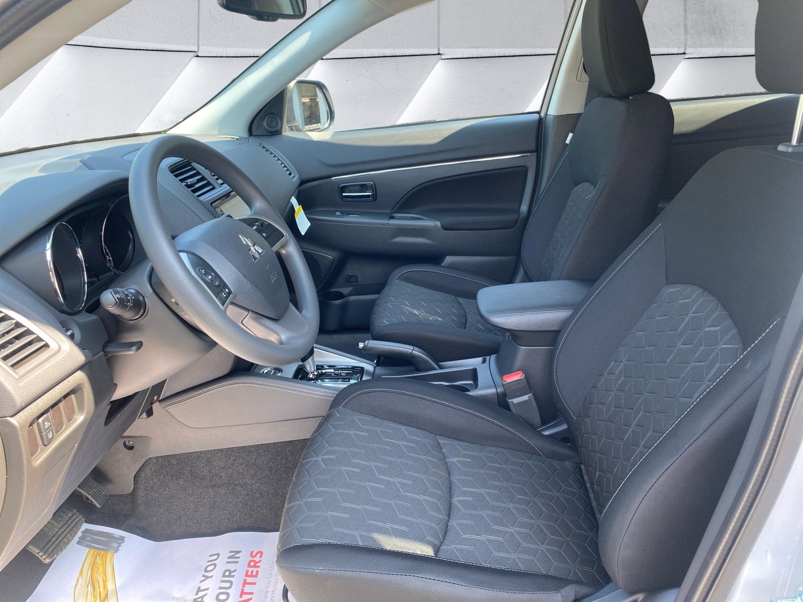 2025 Mitsubishi Outlander Sport ES