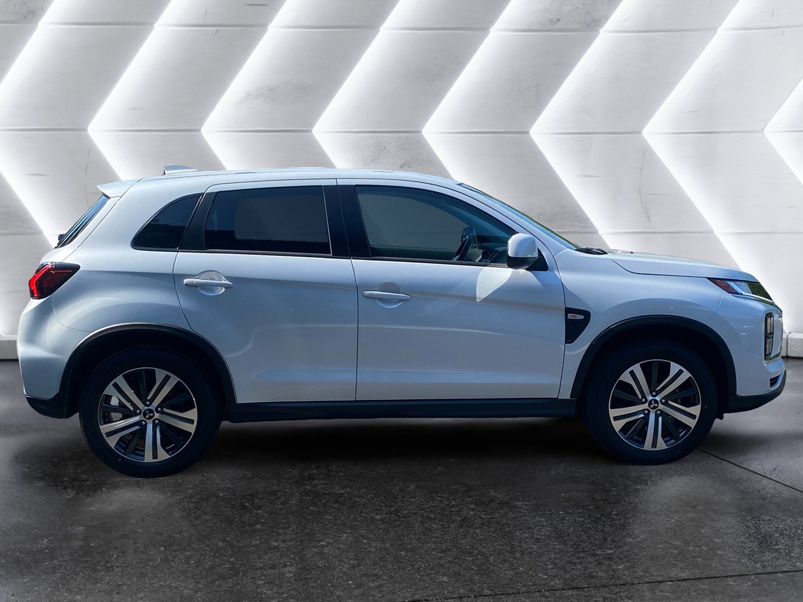 2025 Mitsubishi Outlander Sport ES