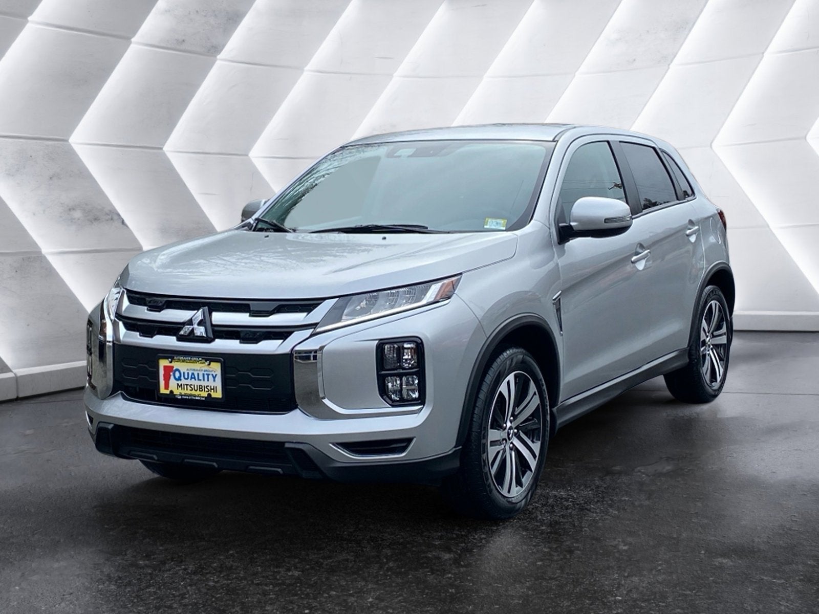 2026 Mitsubishi Outlander Sport SE