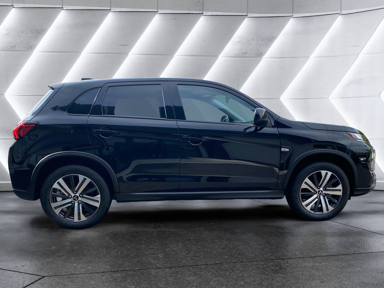 2025 Mitsubishi Outlander Sport ES