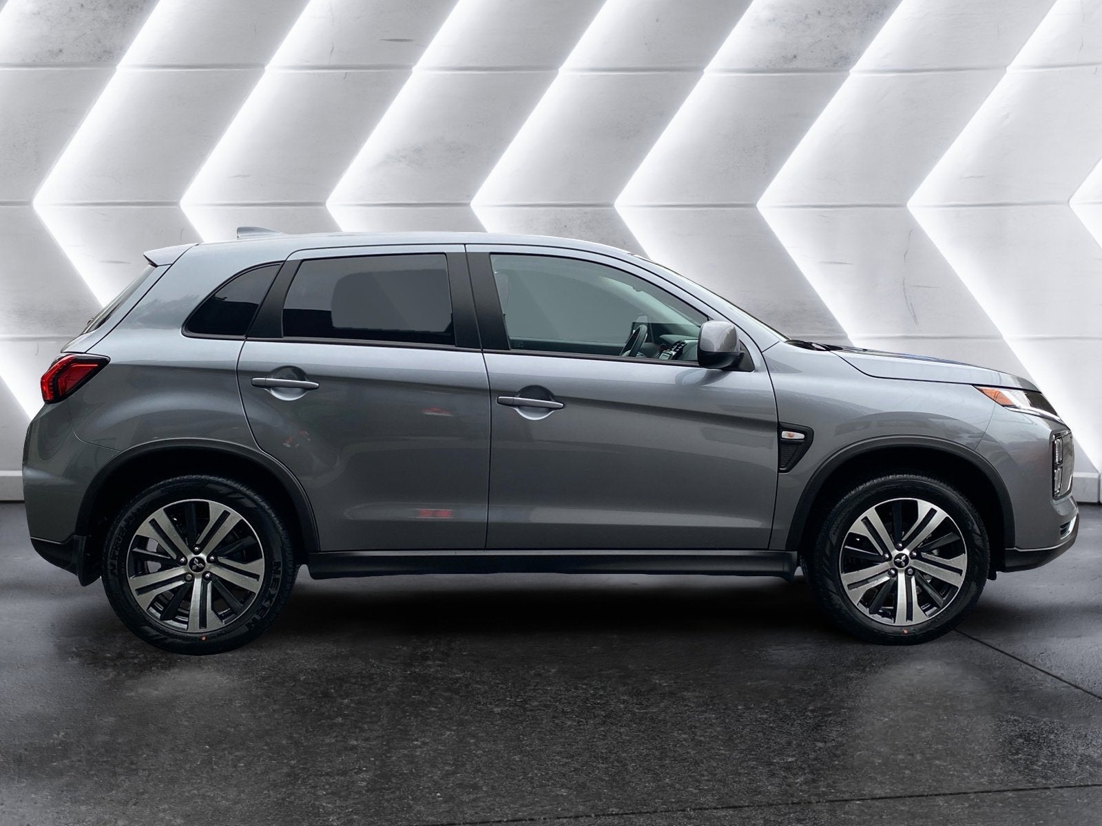 2026 Mitsubishi Outlander Sport ES