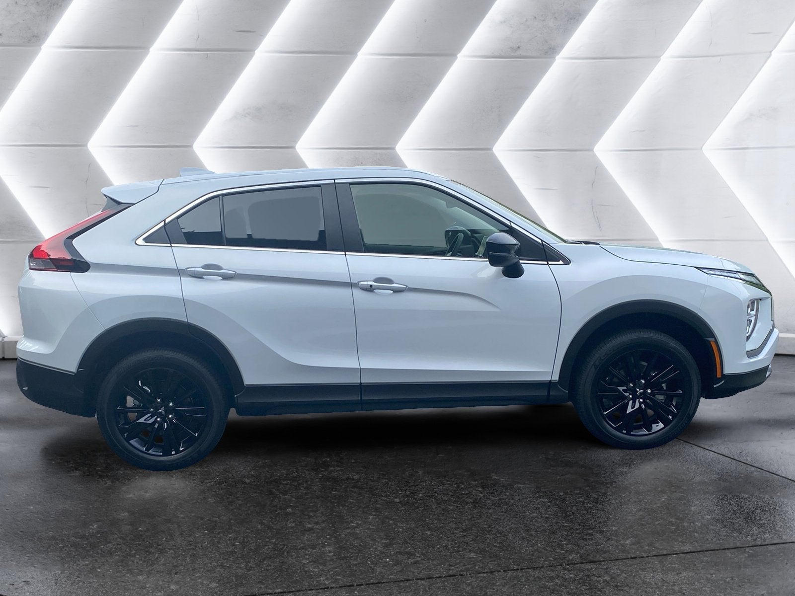 2025 Mitsubishi Eclipse Cross LE