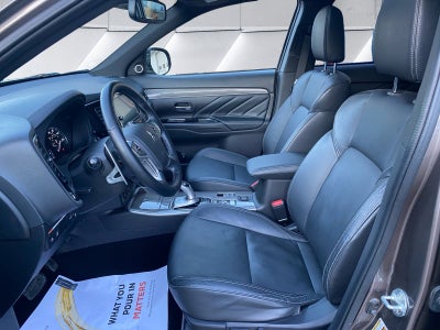 2019 Mitsubishi Outlander PHEV Base