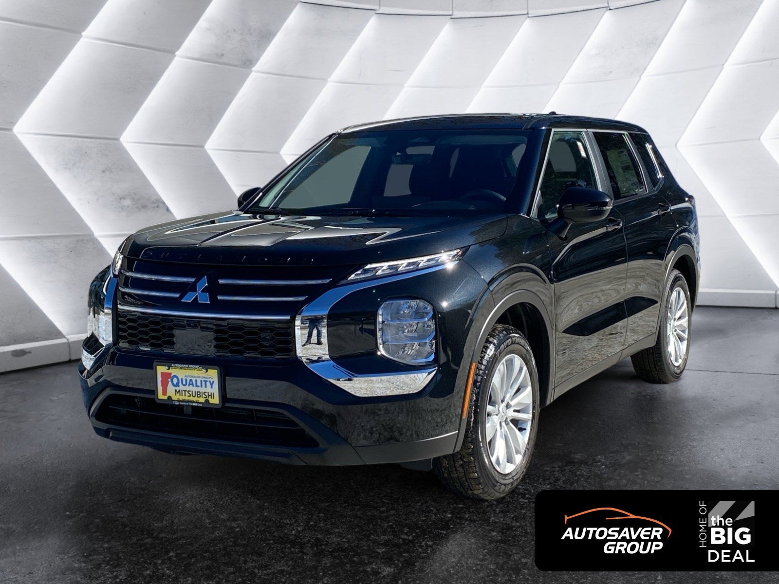 2025 Mitsubishi Outlander ES