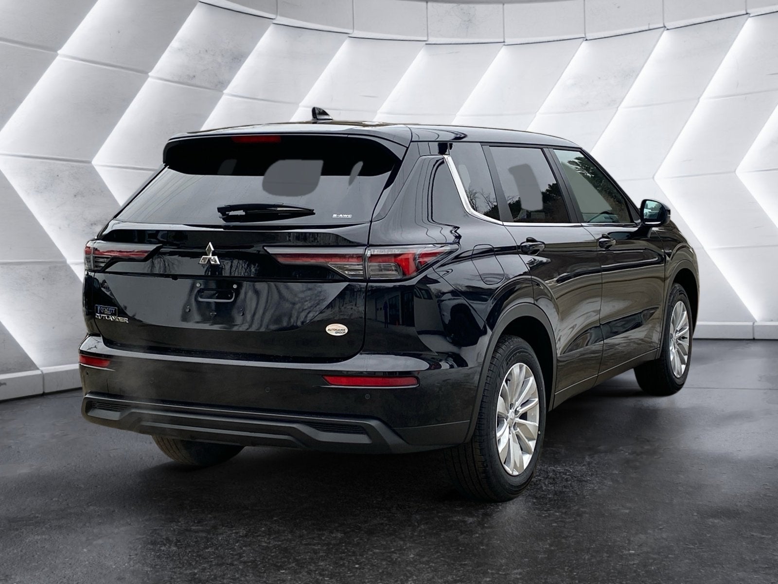 2026 Mitsubishi Outlander ES