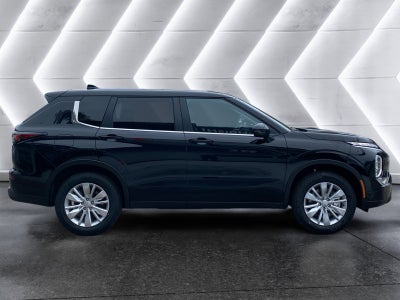 2026 Mitsubishi Outlander ES