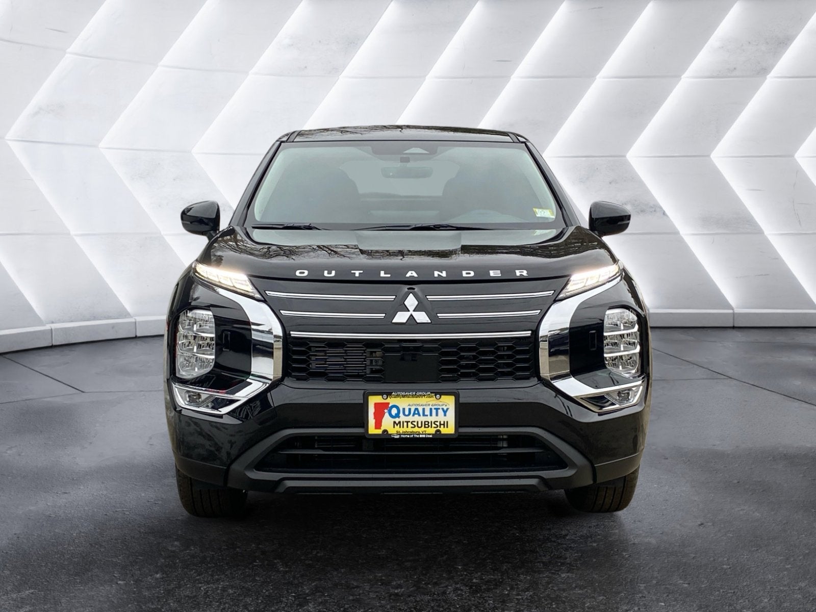 2026 Mitsubishi Outlander ES