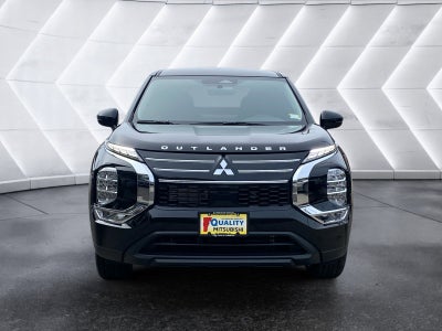2026 Mitsubishi Outlander ES