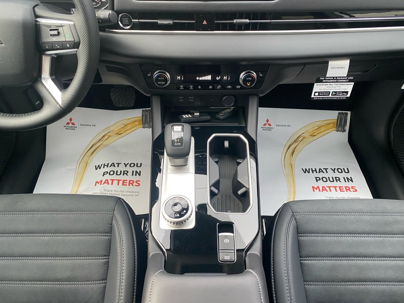 2025 Mitsubishi Outlander SE