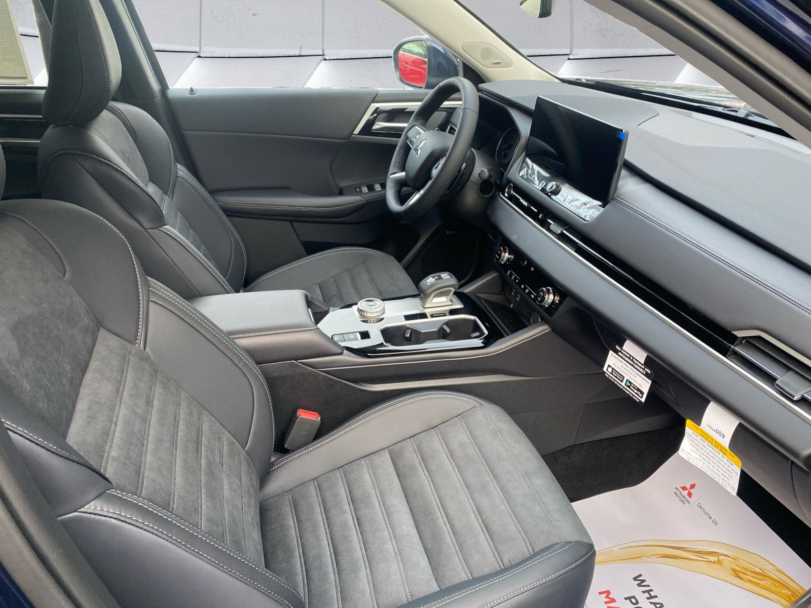 2026 Mitsubishi Outlander SE