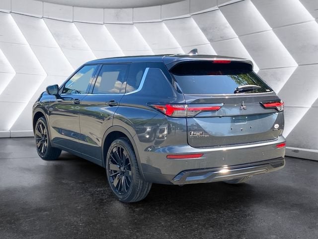 2026 Mitsubishi Outlander LE
