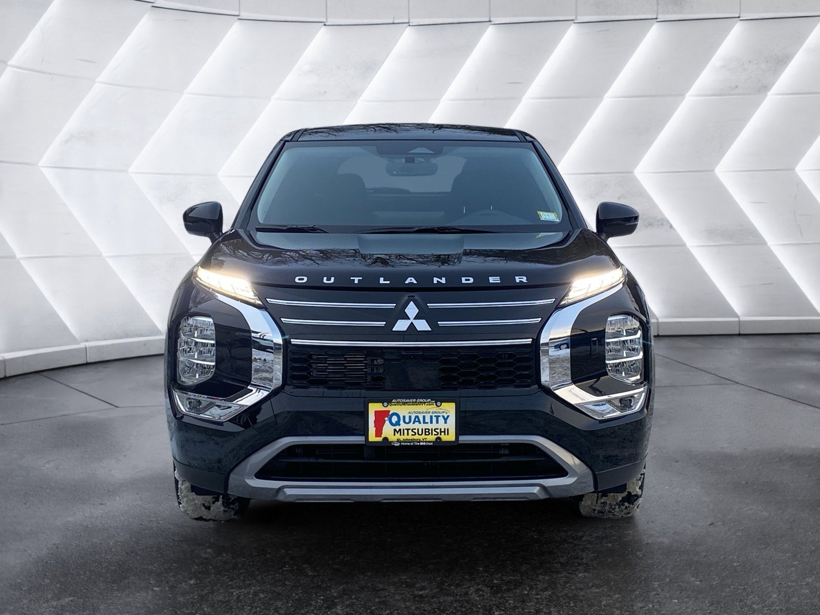 2026 Mitsubishi Outlander SE