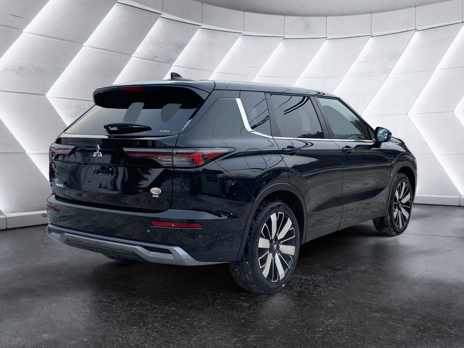 2026 Mitsubishi Outlander SE