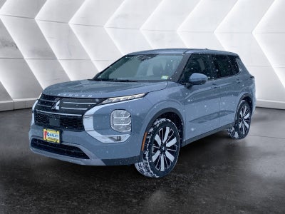 2026 Mitsubishi Outlander SE