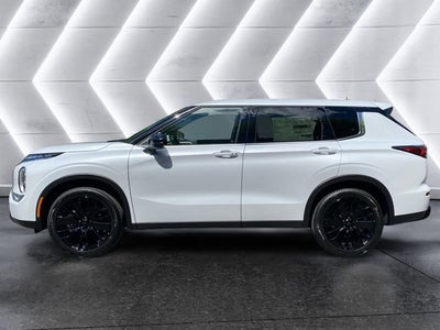 2026 Mitsubishi Outlander LE