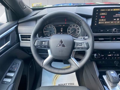 2026 Mitsubishi Outlander LE