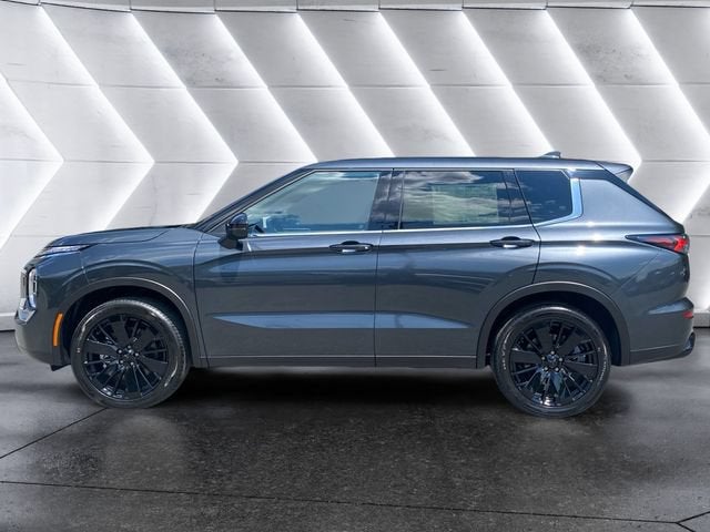 2026 Mitsubishi Outlander LE