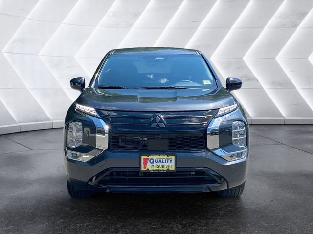 2026 Mitsubishi Outlander LE