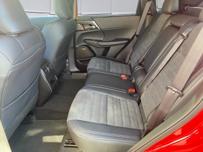 2027 Mitsubishi Outlander SE