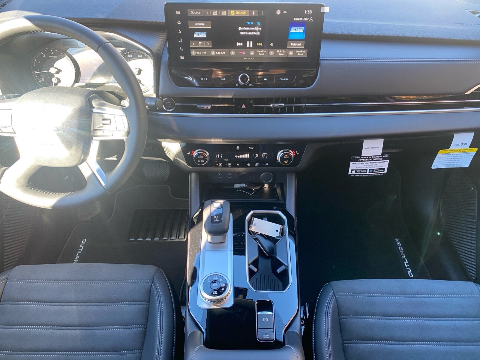 2027 Mitsubishi Outlander LE