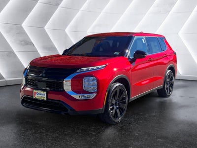 2027 Mitsubishi Outlander LE