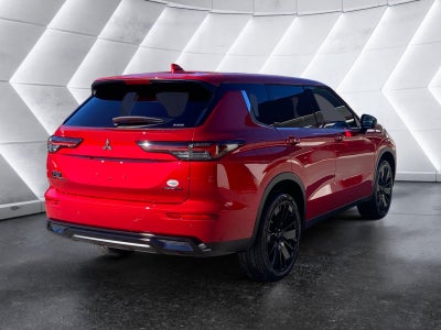 2027 Mitsubishi Outlander LE