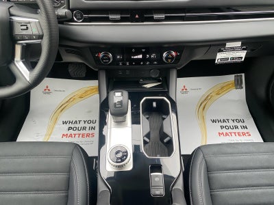 2026 Mitsubishi Outlander SE