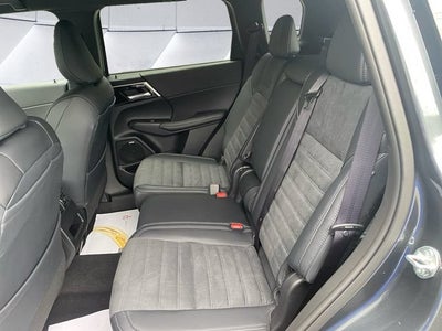 2026 Mitsubishi Outlander LE