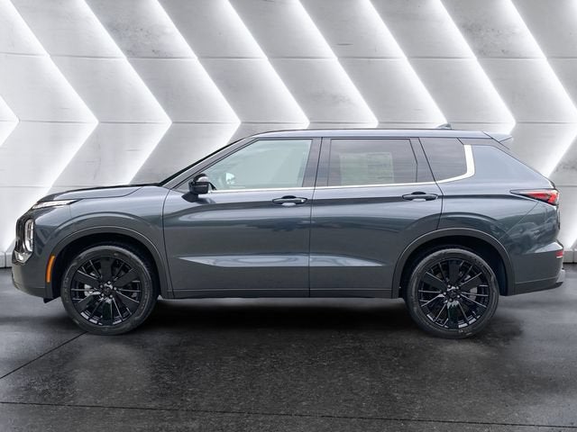 2026 Mitsubishi Outlander LE