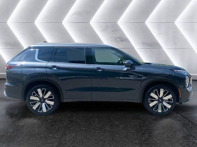 2026 Mitsubishi Outlander Plug-In Hybrid SEL