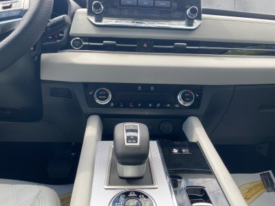 2025 Mitsubishi Outlander Plug-In Hybrid SEL Platinum Edition