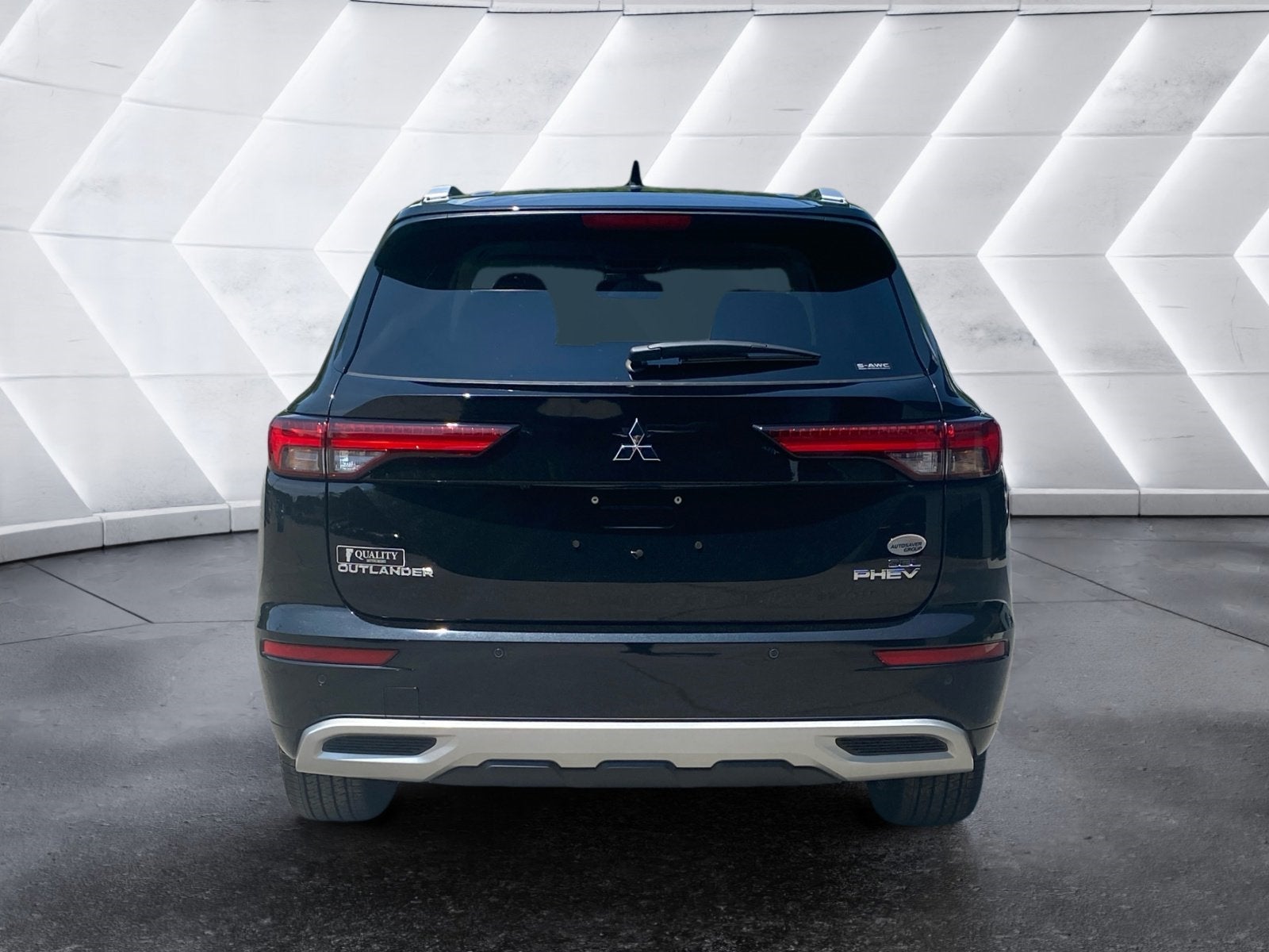 2025 Mitsubishi Outlander Plug-In Hybrid SEL