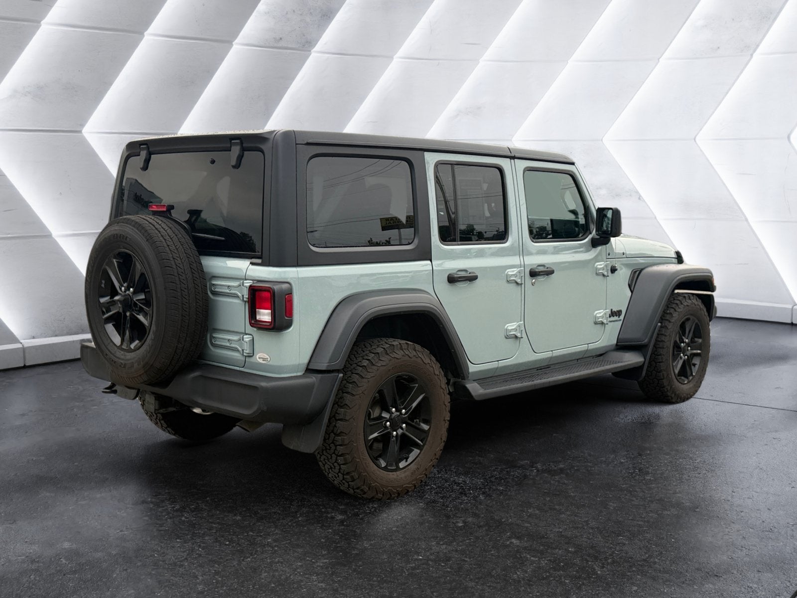 2023 Jeep Wrangler Altitude