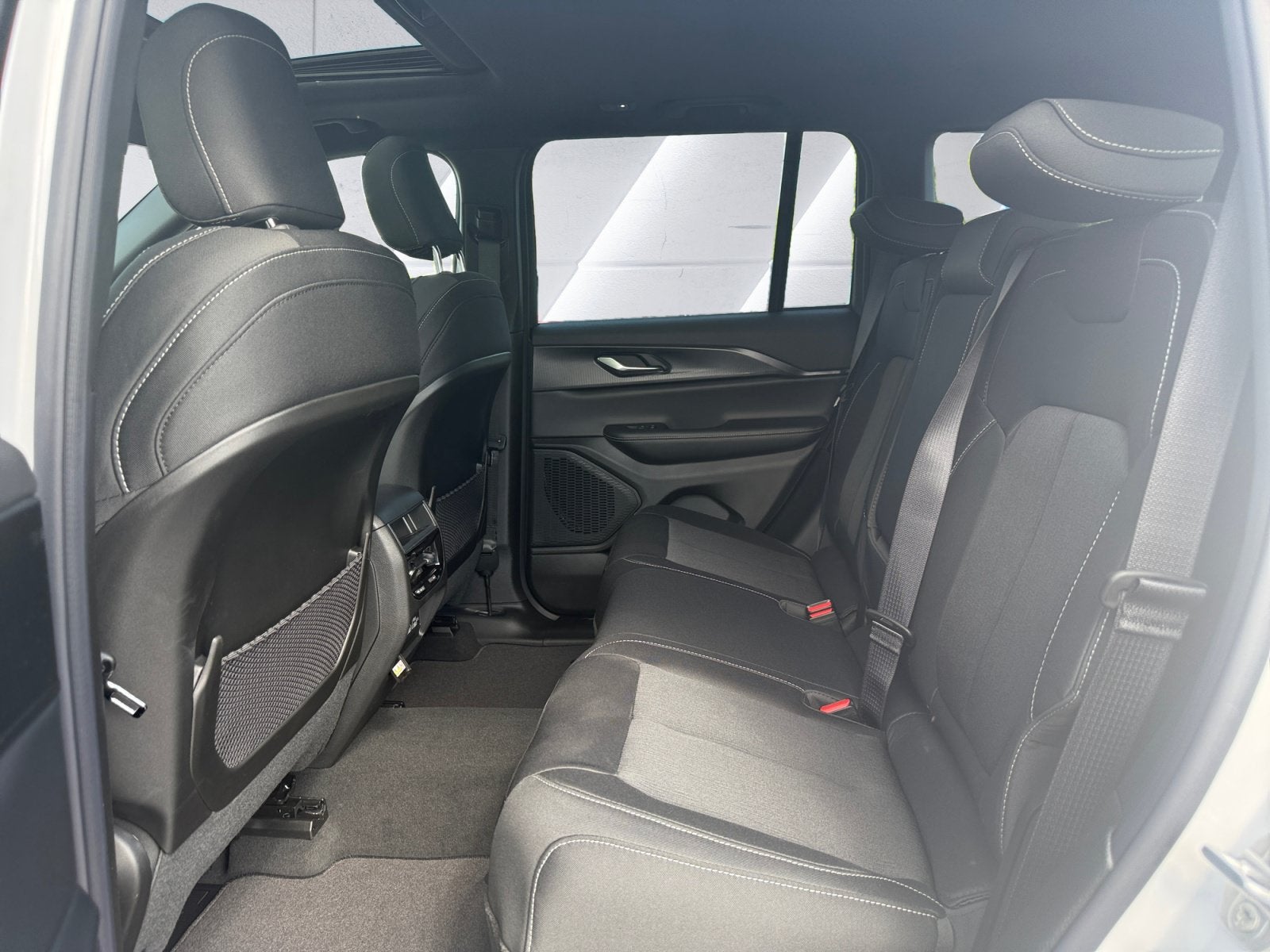 2026 Jeep Grand Cherokee Laredo X