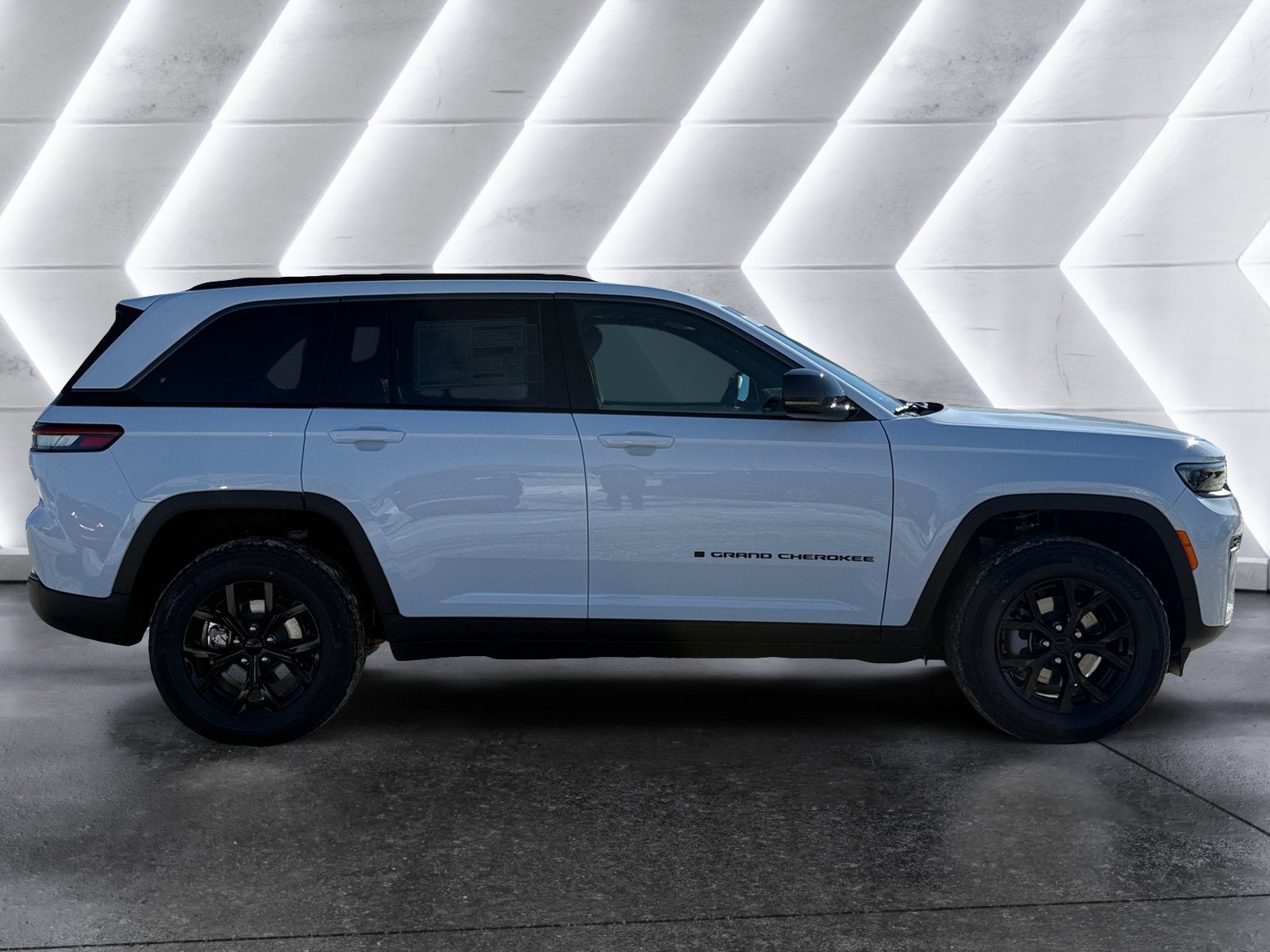 2026 Jeep Grand Cherokee Laredo