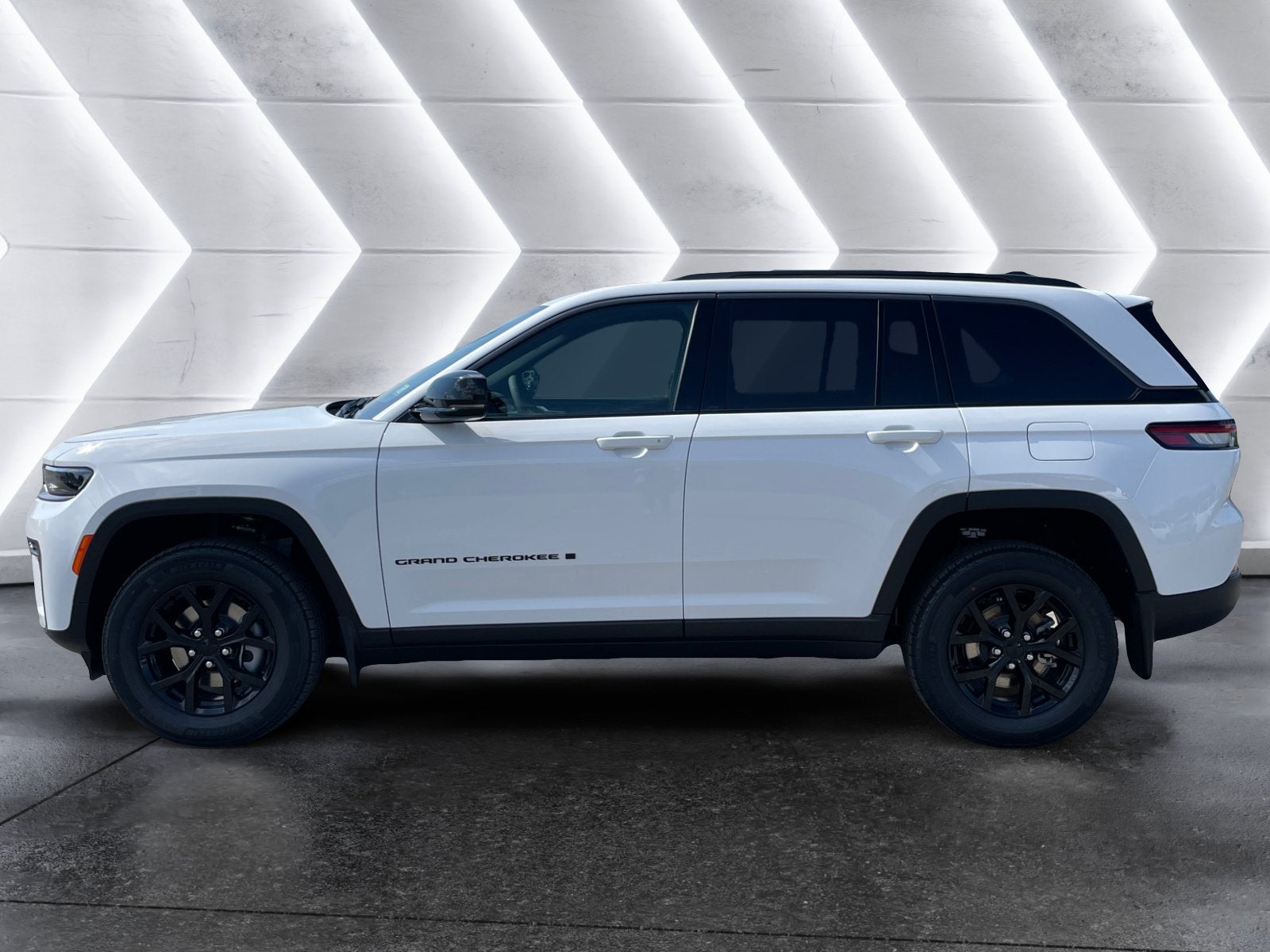 2026 Jeep Grand Cherokee Laredo Altitude