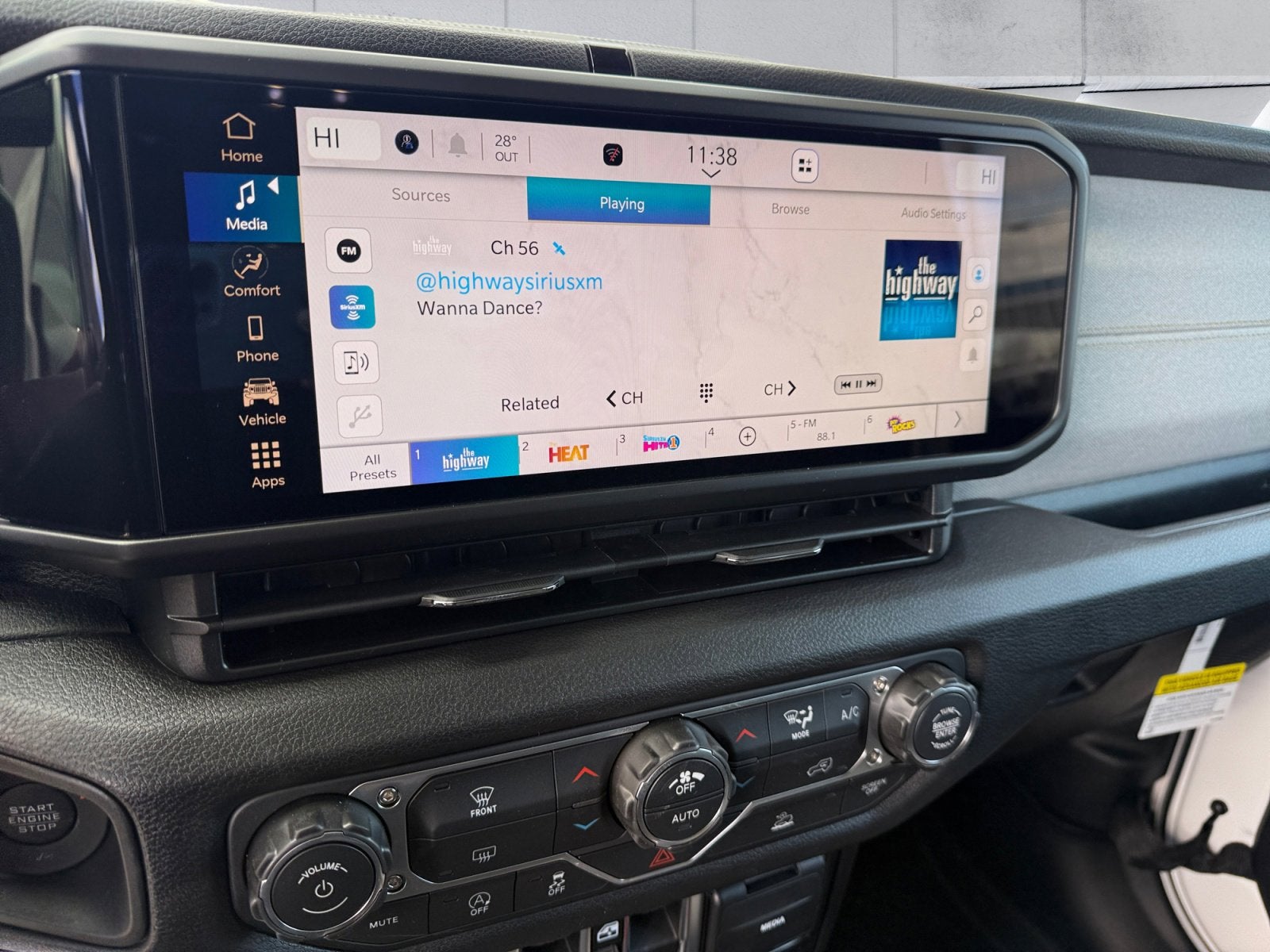 2026 Jeep Gladiator Willys