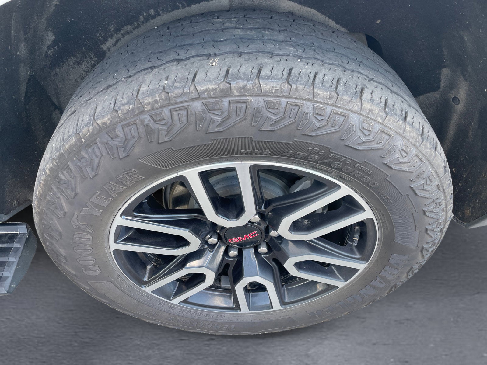 2024 GMC Yukon AT4