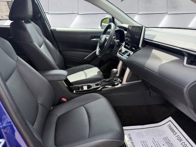 2025 Toyota Corolla Cross XLE