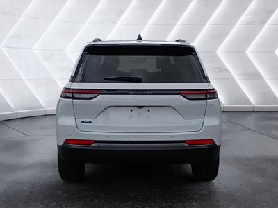 2027 Jeep Grand Cherokee Altitude